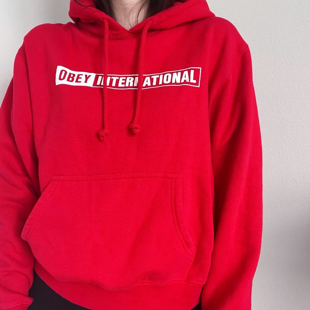 OBEY Pullover Hoodie Sweater in Red (M)